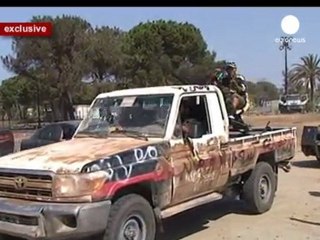 Libyalı muhalifler, son hedef Kaddafi'nin peşinde