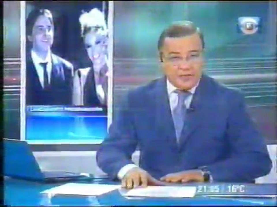 CLAUDIA FERNÁNDEZ EN LA FIESTA DE CANAL 10