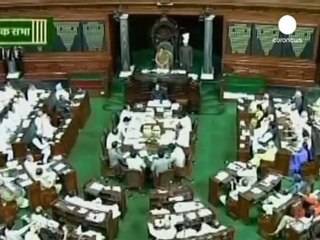 Hindistan, Anna Hazare için alarmda