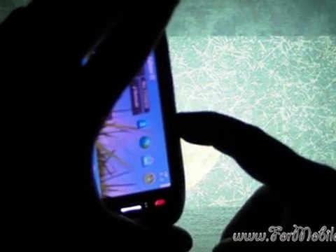 Come accendere la torcia integrata di Nokia C7-00