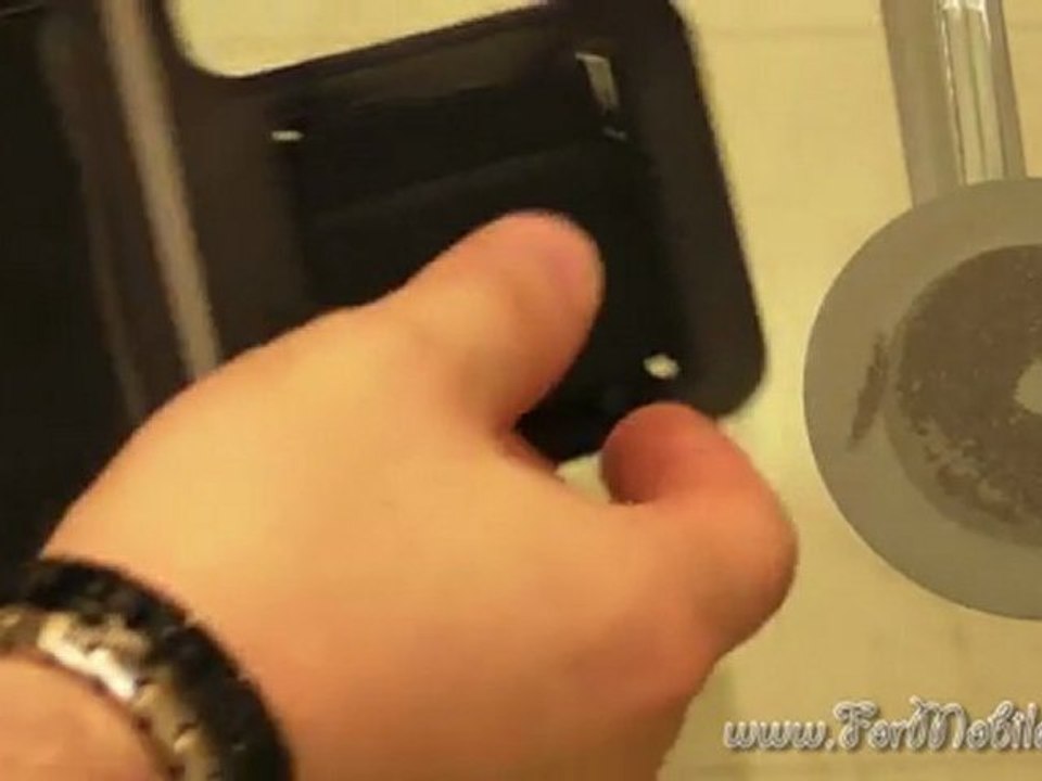 Presentazione gamma Arm Band di Skill FWD (cover per iPhone 4) - esclusiva mondiale !