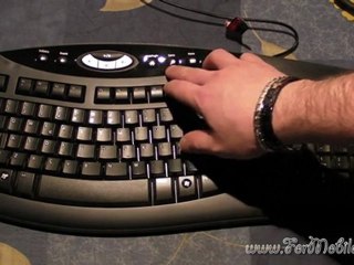 Unboxing Microsoft Comfort Curve Keyboard 2000 Compact Design - esclusiva italiana !
