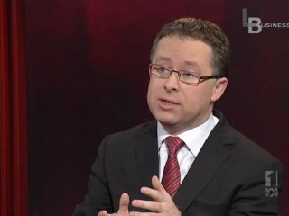 Canberra goes to town on Alan Joyce CEO Qantas