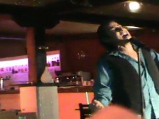 NINO chante MIKE BRANT " A CORPS PERDU "