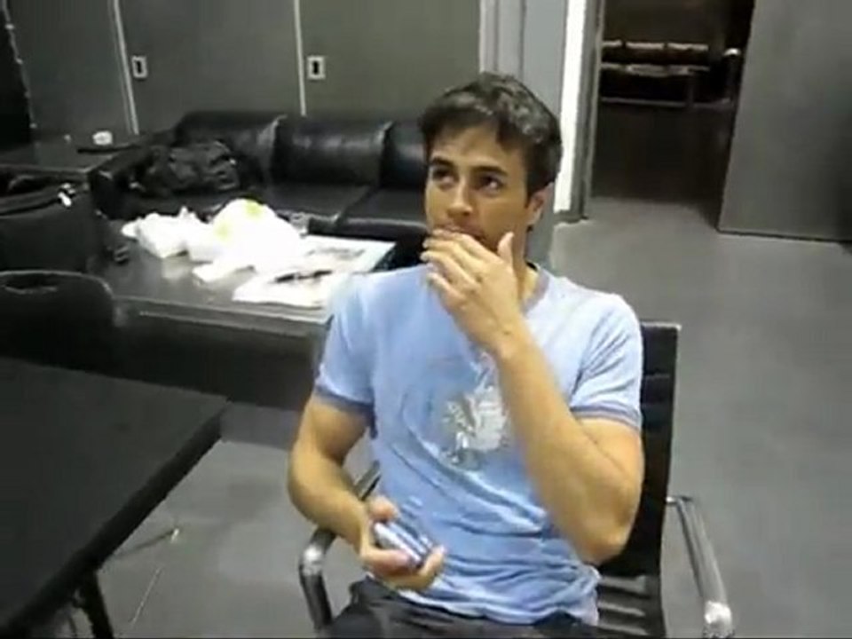 Enrique messing around w Al the photog