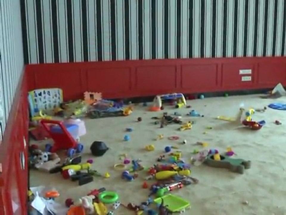 Saquean casa de Aicha Gadafi en Trípoli, hija del coronel Gadafi