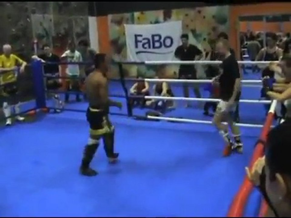 Un superbe K O Capoeira