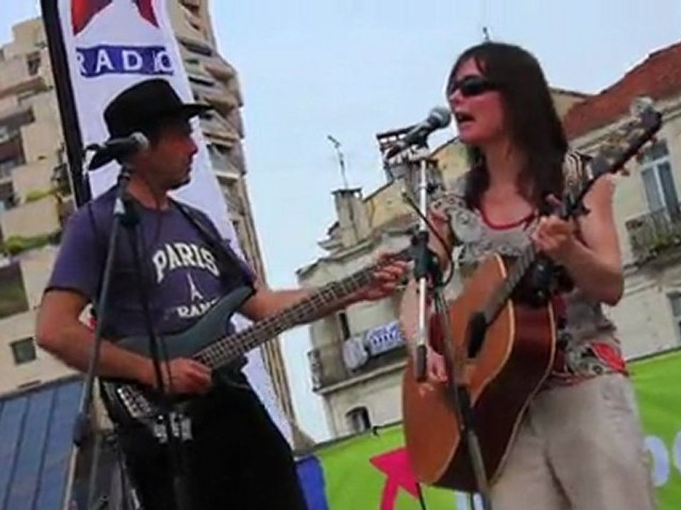 Concert Peace and love cowboys su le montpellier Beach Masters 2011