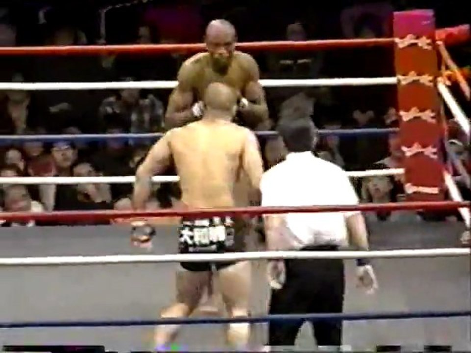 Anderson Silva vs Tetsuji Kato event Shooto tho the top 2 ils disent