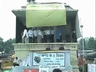 India debates anti-graft bill