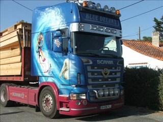 14 Juin 2011 : arrivée du premier camion sur le chantier