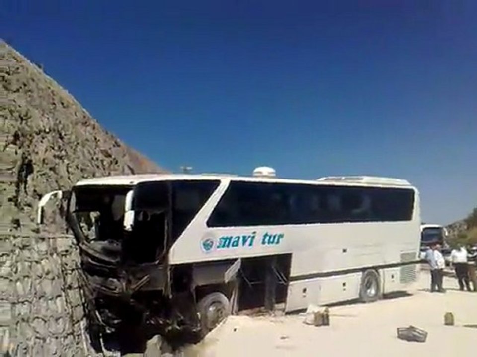 D-100 TRAFİK KAZASI