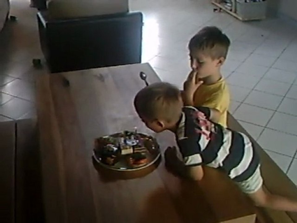 Anniversaire Quentin bougies 4 ans