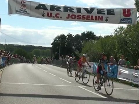 Arrivée des Benjamins à Josselin