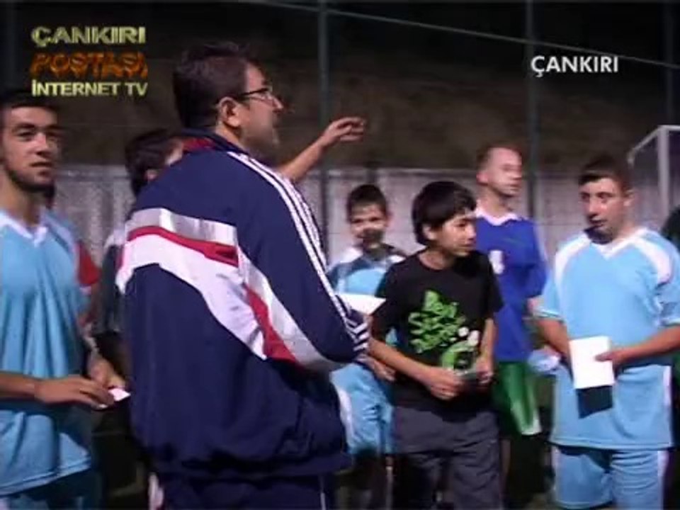 Anlamlı maçın galibi çocuklar