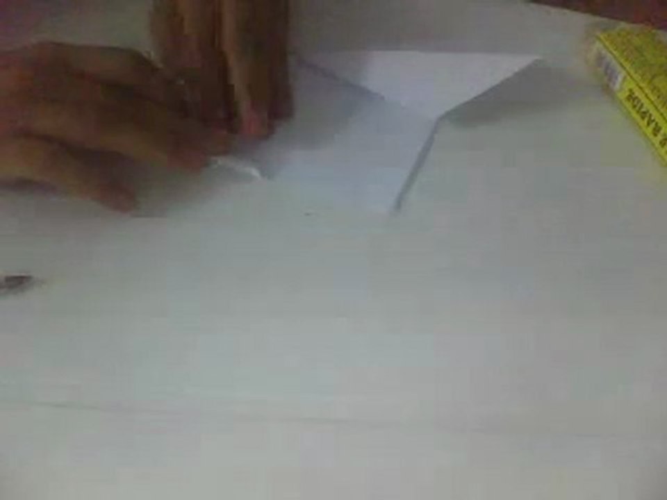 fabrication d'une fleur en papier