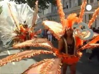 Londra'daki karnavalın ilk günü olaysız geçti