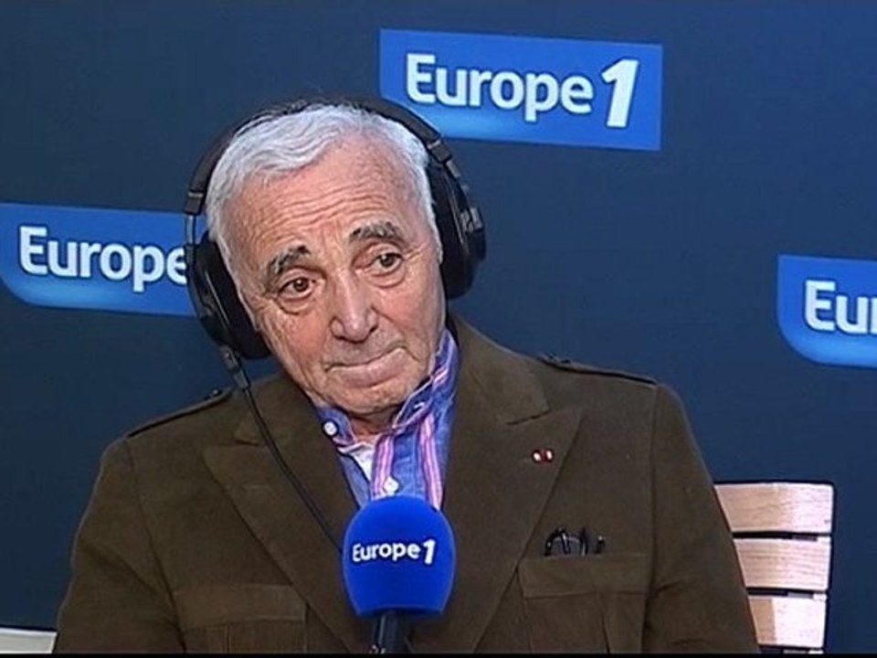 Aznavour : "L'épée de l'Académie française aurait traîné par terre"