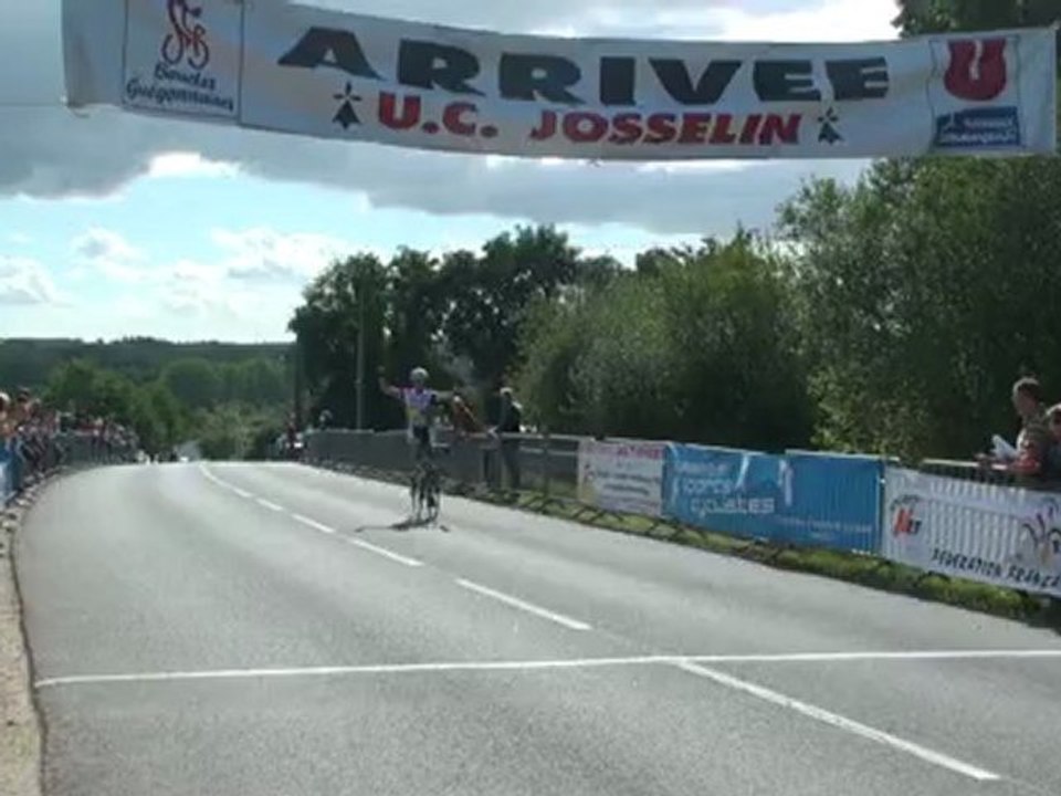 Arrivée minime à Josselin