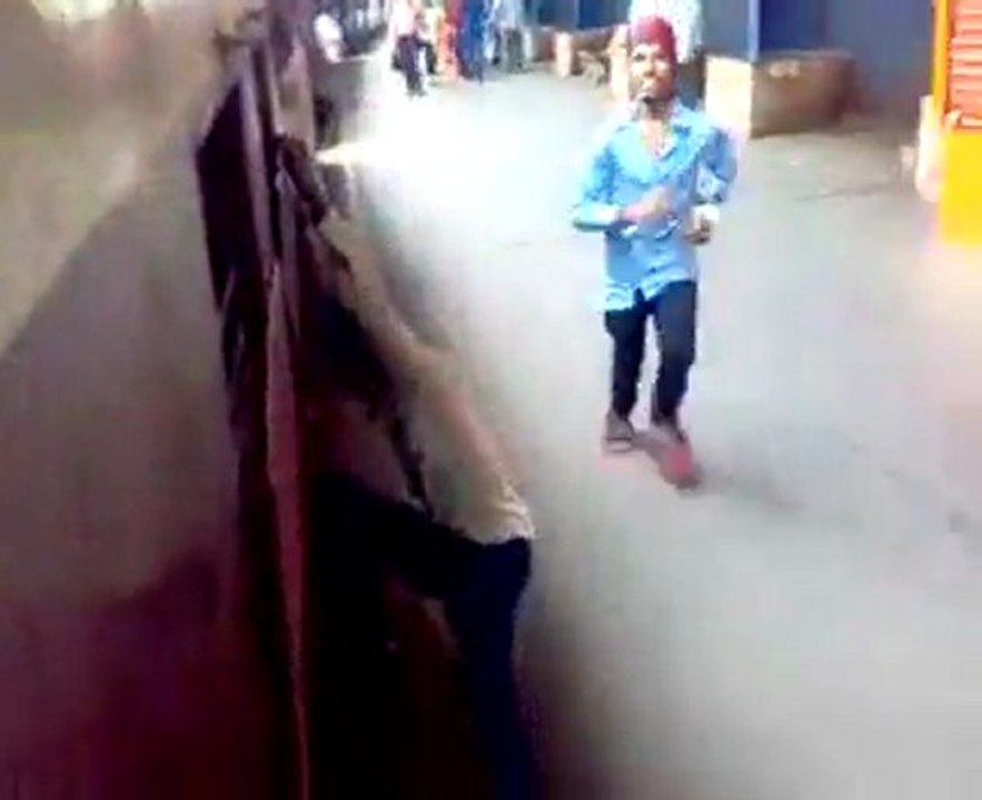 Dumm New Sport frestyle Zug Surfen