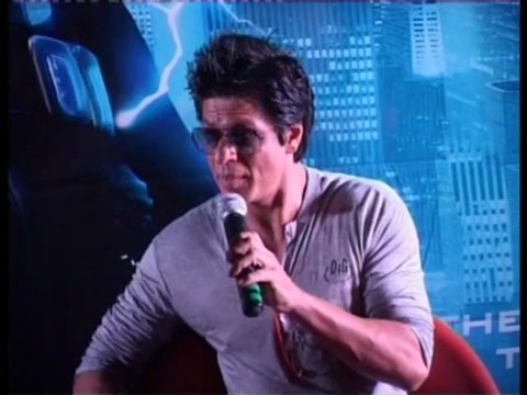 After Shahrukh Khan, Aamir Khan Ignores Gauri! - Latest Bollywood News