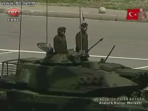 5-Motorlu birlikler - Silahlar 30 Ağustos töreni 2011 TRT