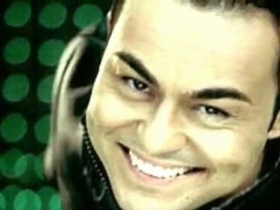 Serdar Ortaç - Bu Gece Dert Gecesi www.ozgurdunyam.com