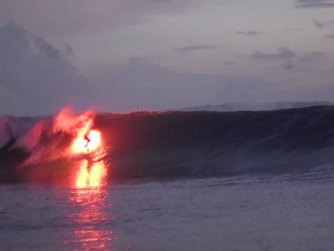 Flaring Up - Surfing with a Flare - Red Bull Minor Threat