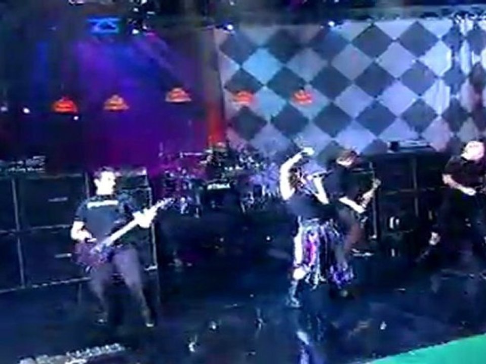Evanescence - Going Under @ Leno 2003