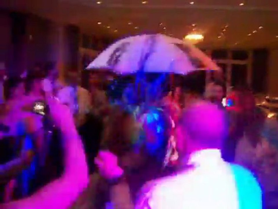 Hochzeit-spiele video bei ondeblue