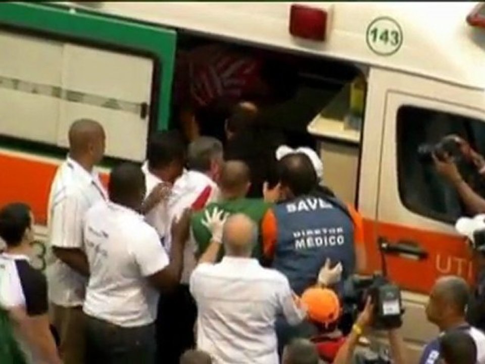 Gomes sufferes a stroke at Vasco v Flemengo match