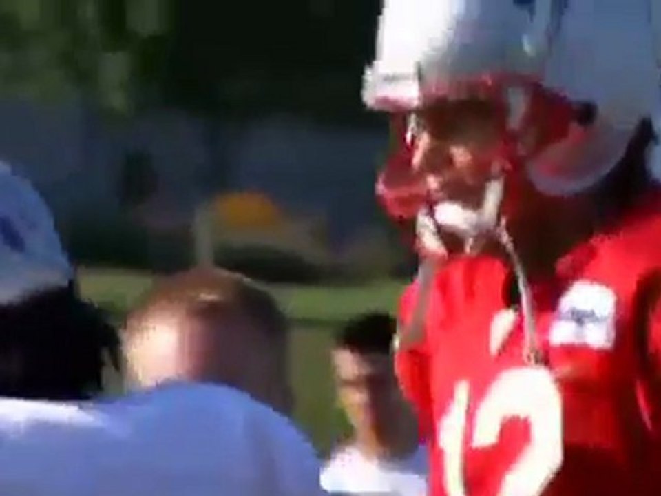 Jets-Pats Loom Large in AFC East