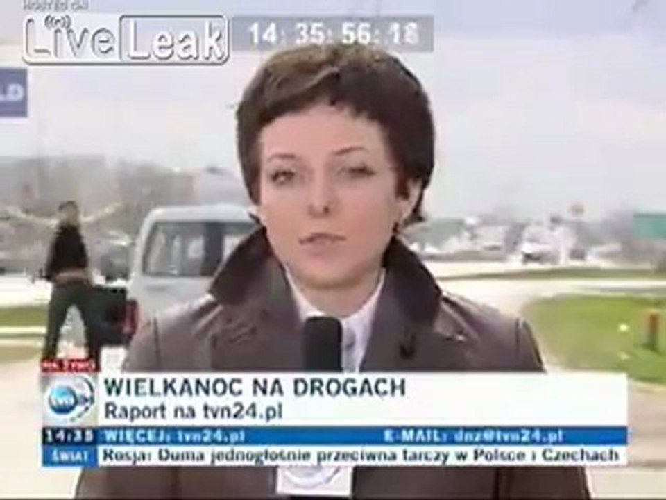 Dieser Kerl benötigt, um im Fernsehen