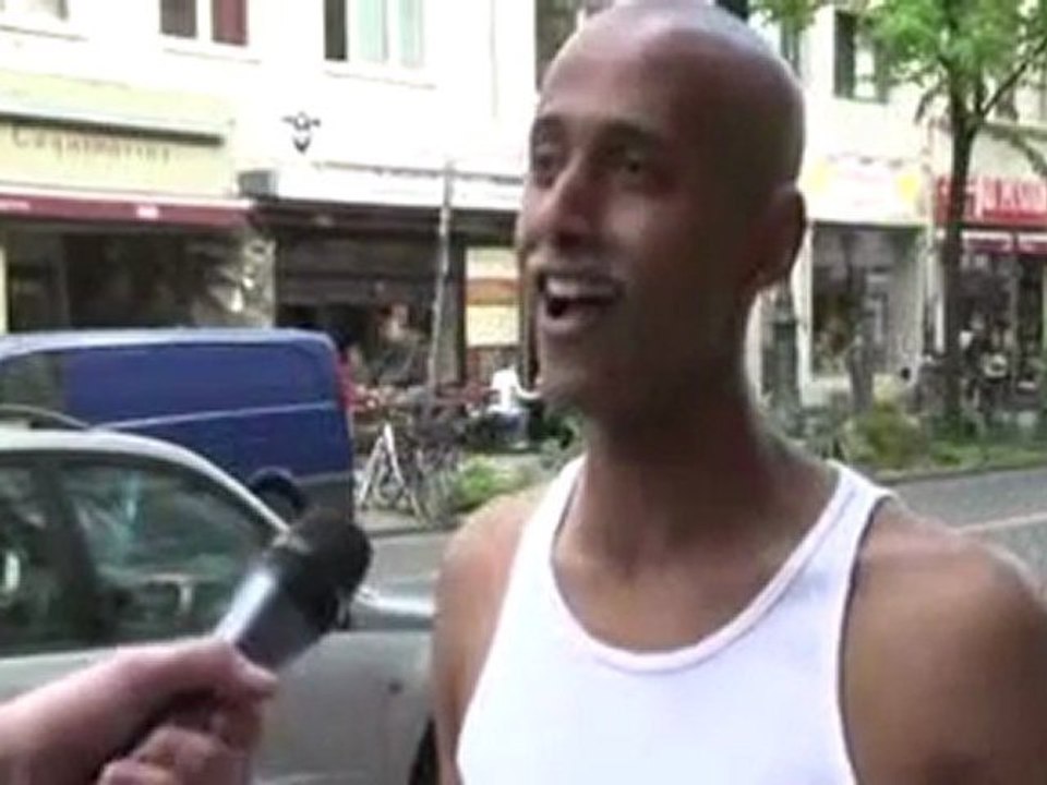 Angelo Merte trifft EMO-Girl