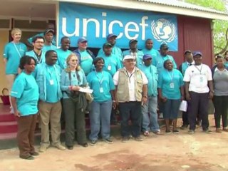 UNICEF's Mia Farrow visits Dadaab refugees