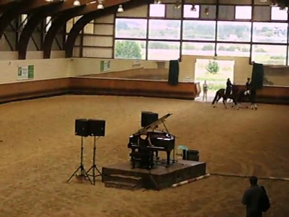 Les "Pianos Folies" du Touquet au centre équestre (6)