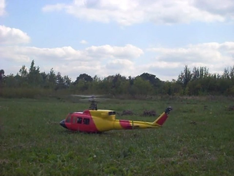 Bell 212 HK450 1er vol