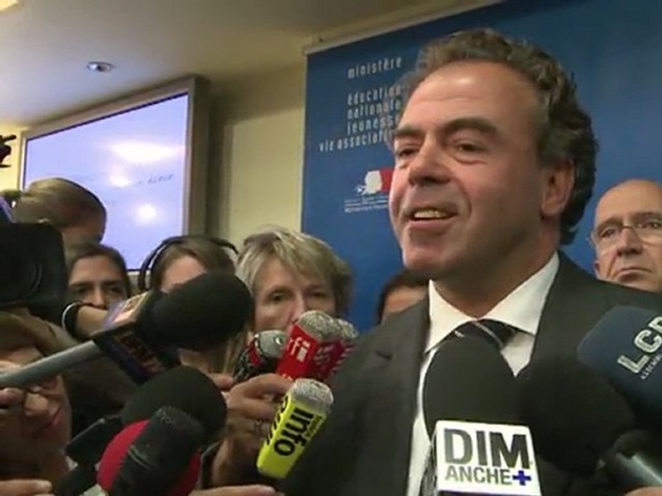 Luc Chatel présente la rentrée scolaire 2011