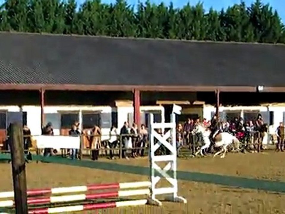 Concours de saut d'obstacles avec Milka