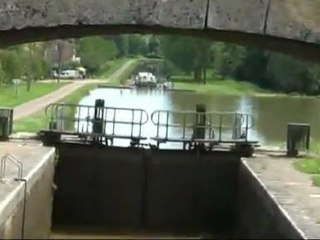 CANAL DU NIVERNAIS A VELO