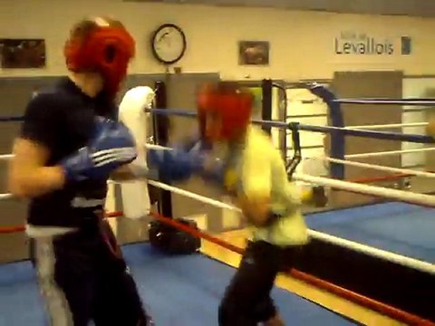 [Distanceur] Jeunes enfants boxeurs