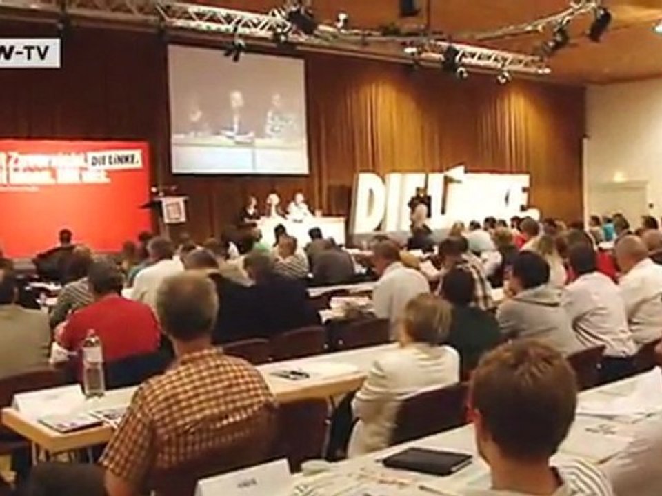 Losing Altitude - the decline of the party The Left | People & Politics