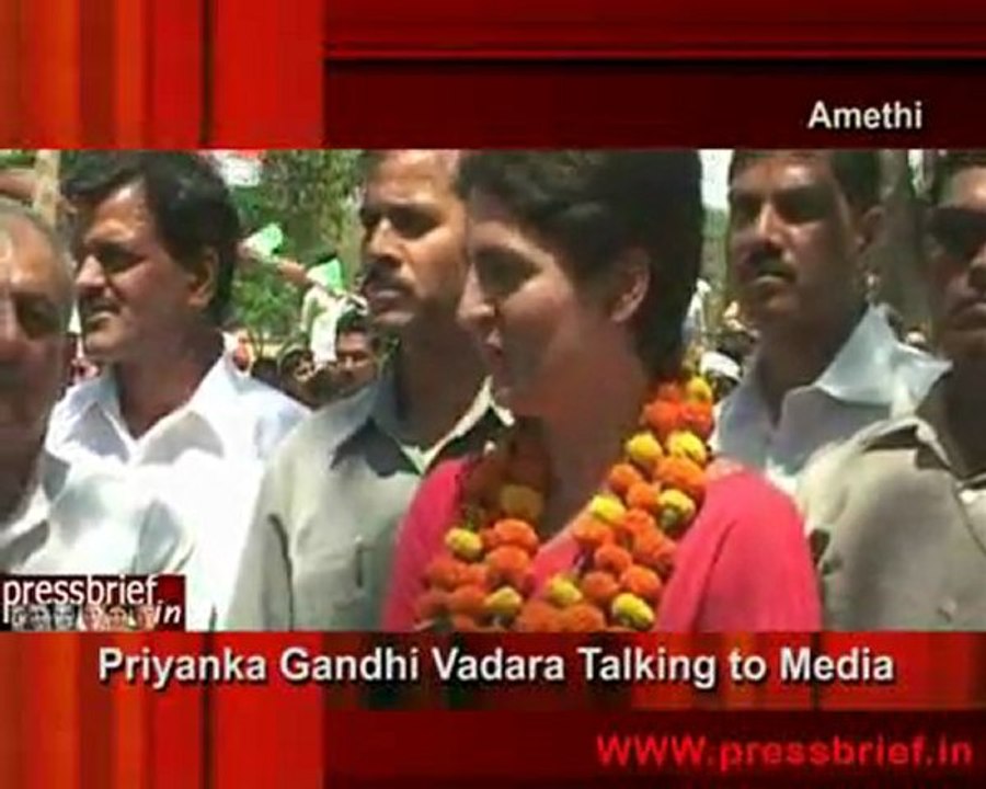 Priyanka Gandhi Vadra talking to Media, Amethi