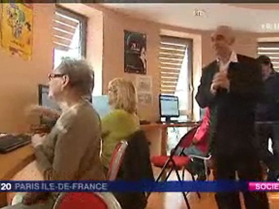 Les SENIORS ACCROS A FACEBOOK