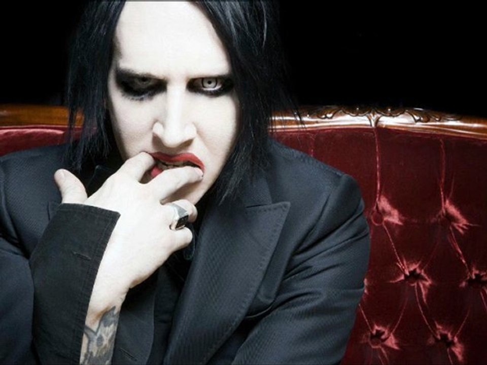 Marilyn Manson - Running to the Edge of the World