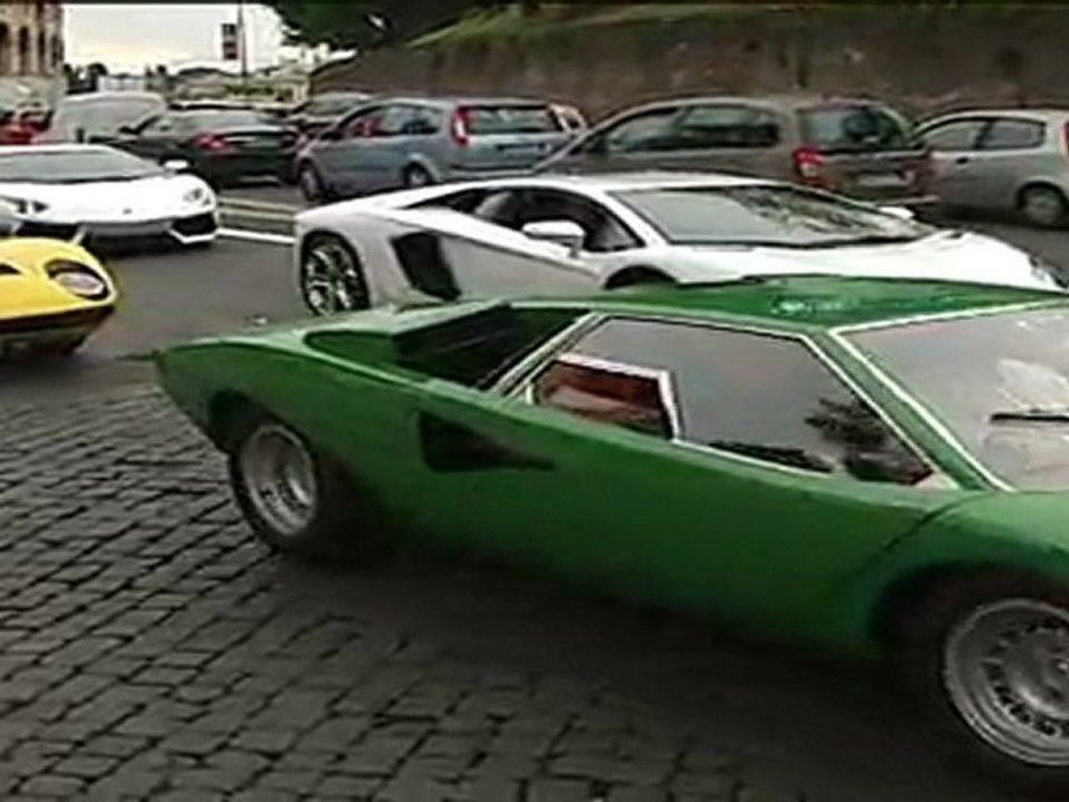 Autosital - Parade de Lamborghini Aventador LP 700-4 dans Rome, en Italie - Partie 2