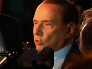Berlusconi - Ho solo aiutato una famiglia