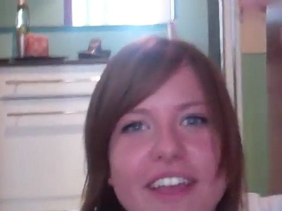 BlogTv mit Hundi Baby Hund mini Hund nom nom