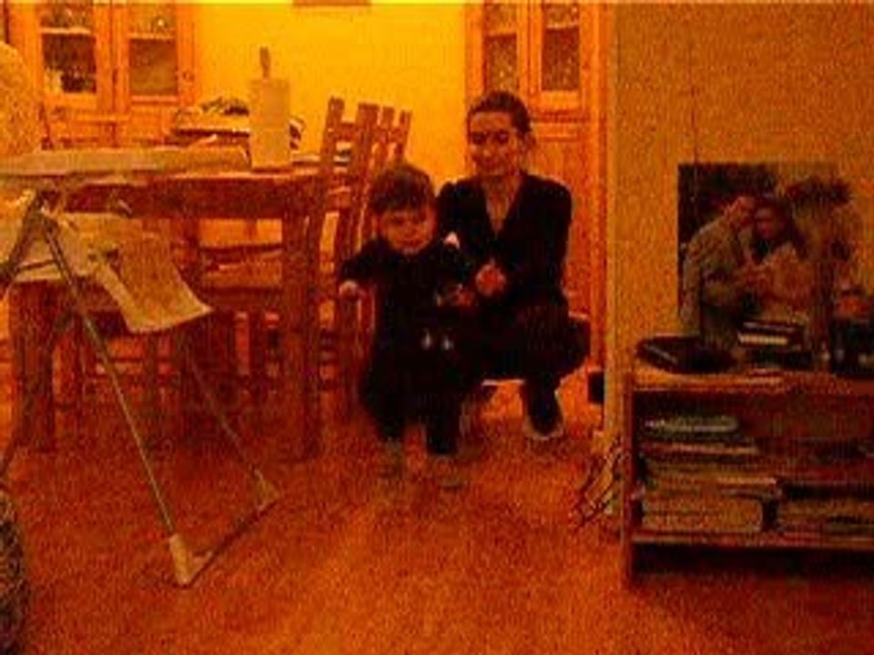 Les premiers pas d'Enzo