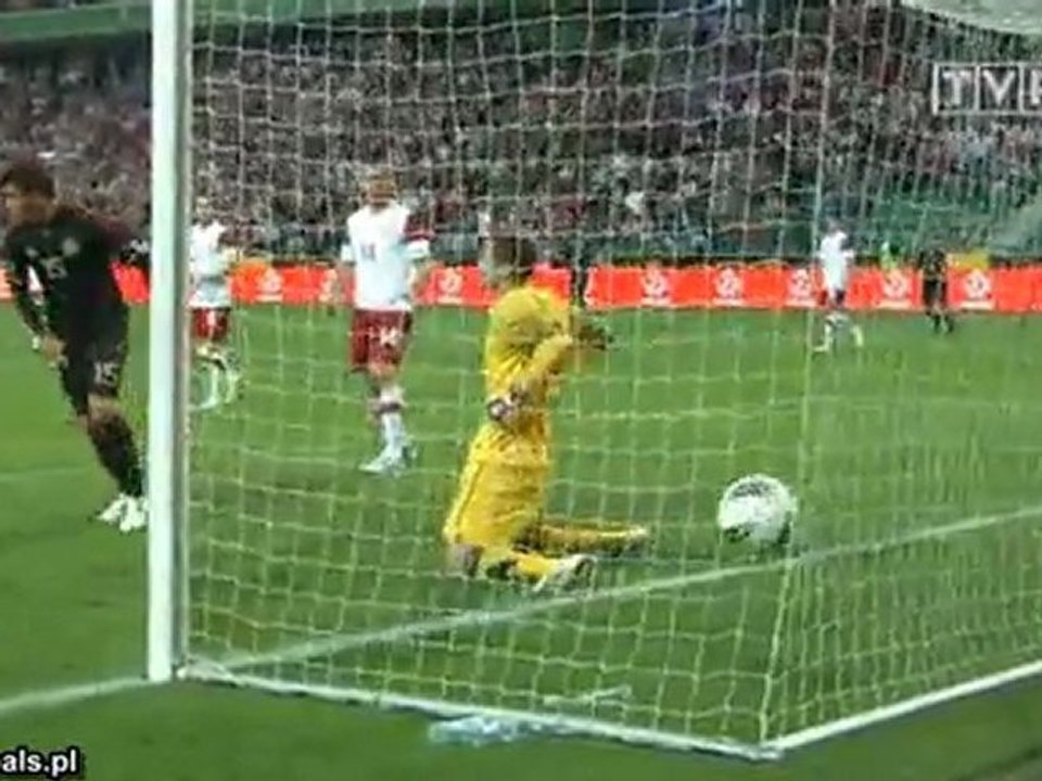 Poland v Mexico